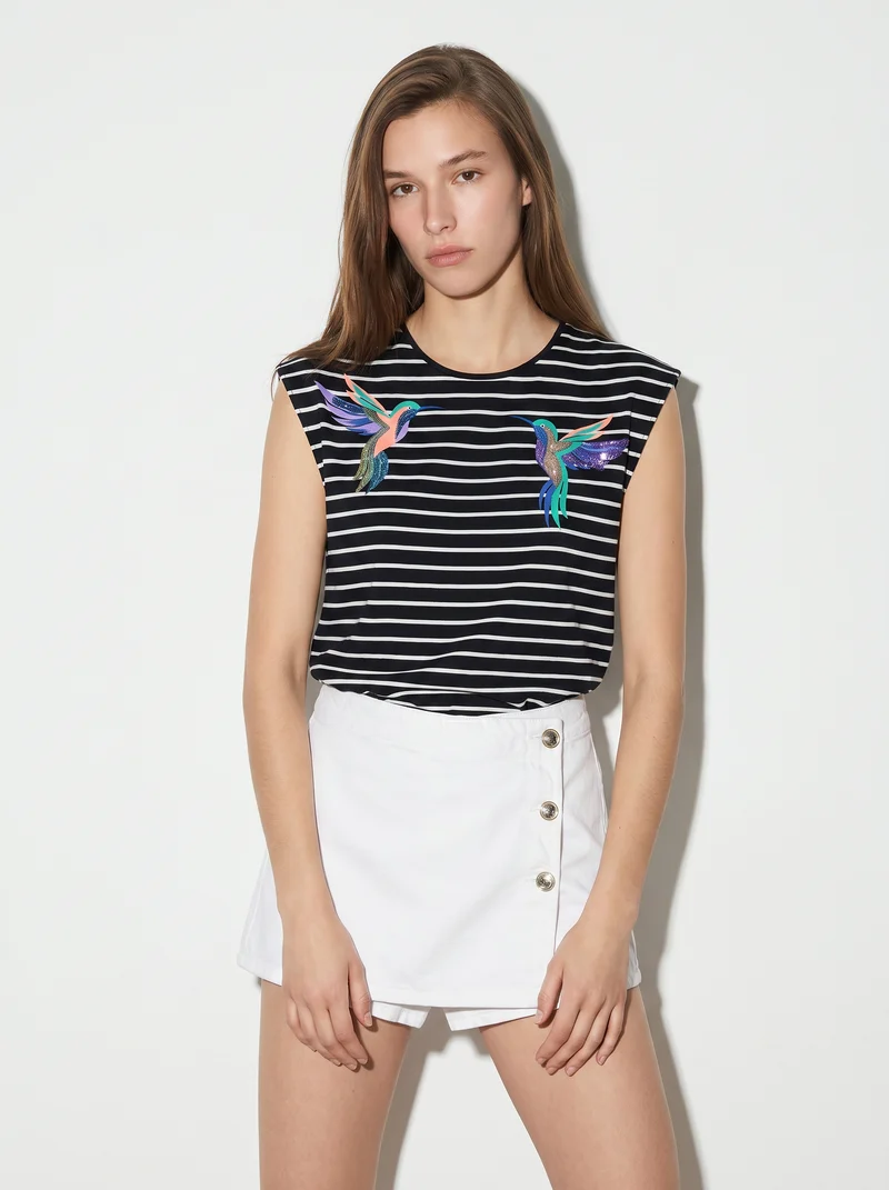 T-Shirt Cotone con Applicazioni - var 2
