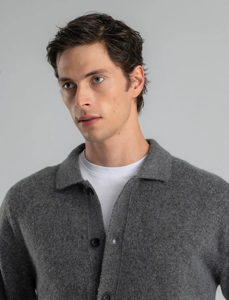 CARDIGAN IN MAGLIA CON COLLO CAMICIA - Grigio mel.