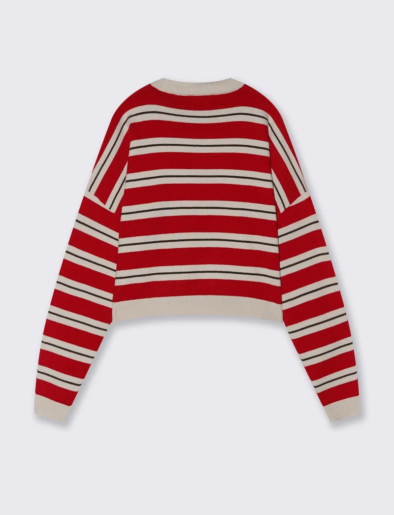 Maglia crop con manica a T stylish - var 1