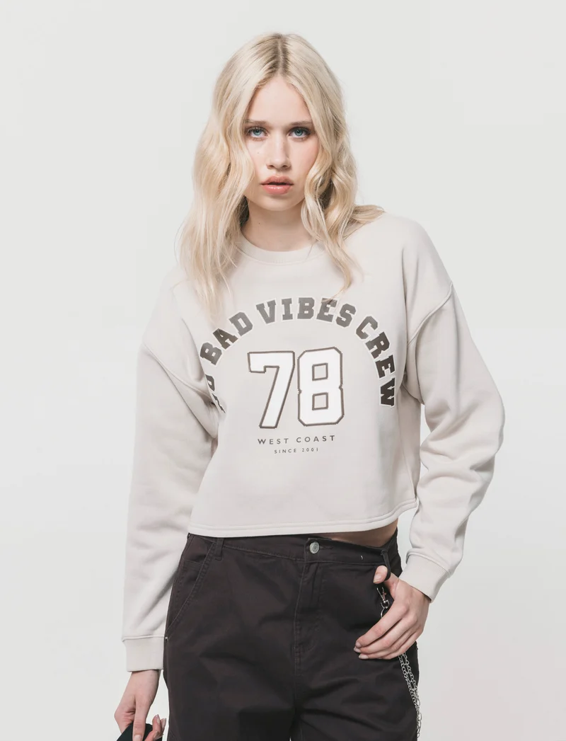 Felpa crop manica lunga con stampa - Beige grano
