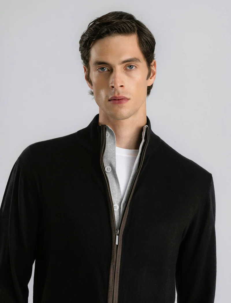 MAGLIA CARDIGAN CON BOTTONI E CERNIERA - Nero