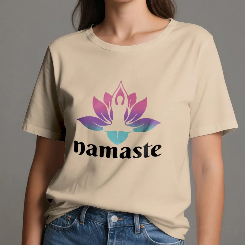 Olivenorma – T-Shirt aus Baumwolle mit „Namaste Lotus“-Print