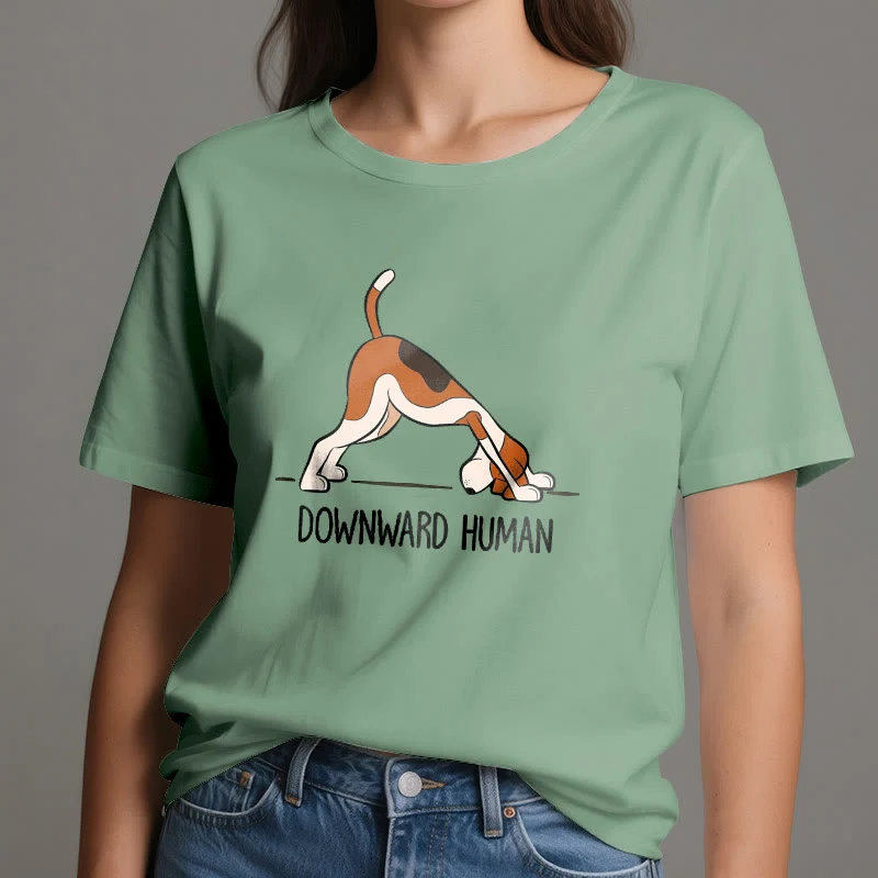 Olivenorma Yoga-T-Shirt mit abwärts gerichtetem Menschenmotiv