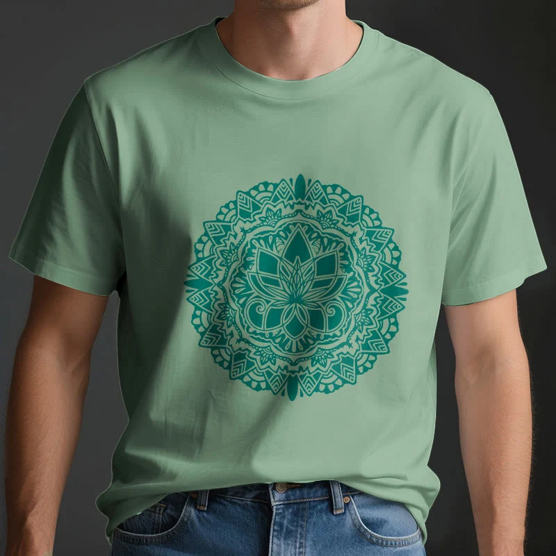 Olivenorma – T-Shirt mit grünem Lotus-Print
