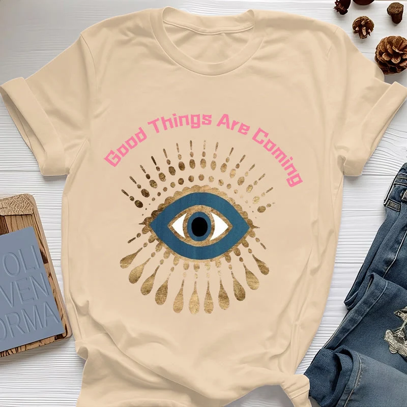 Olivenorma T-Shirt mit Aufschrift „Good Things Are Coming“
