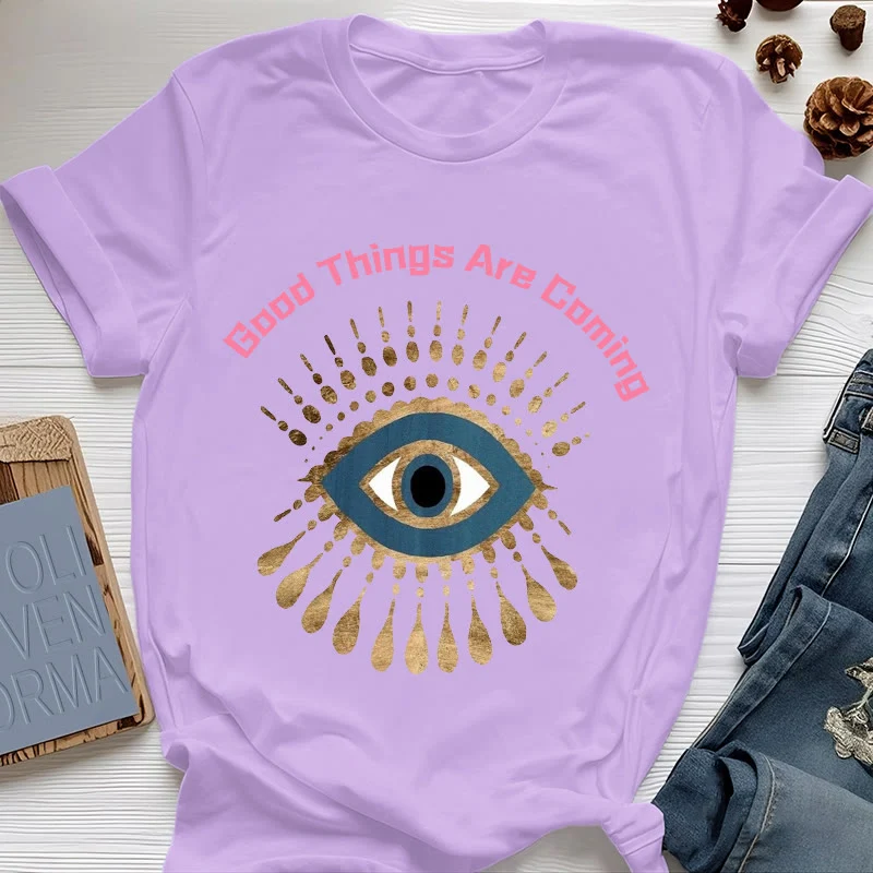 Olivenorma T-Shirt mit Aufschrift „Good Things Are Coming“