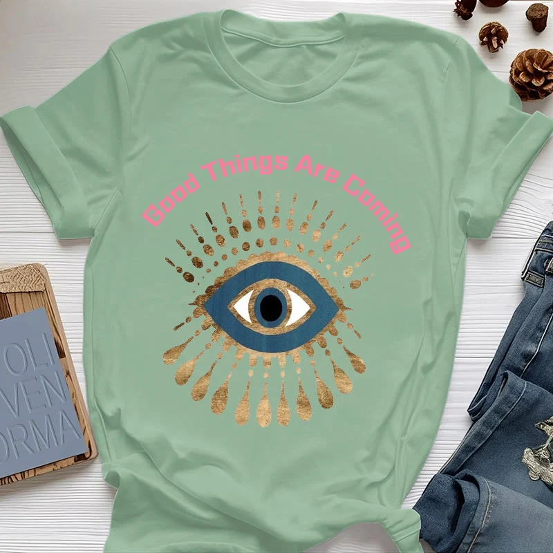 Olivenorma T-Shirt mit Aufschrift „Good Things Are Coming“