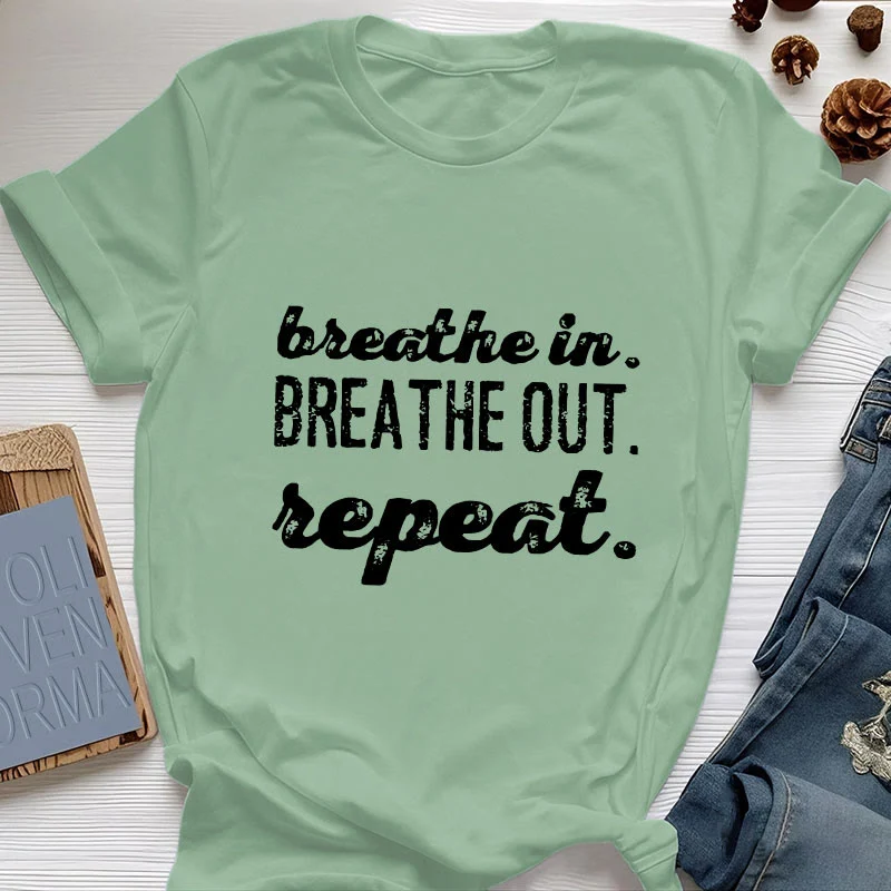 Olivenorma -Shirt "Breathe In, Breathe Out" Meditation Spirituelles T-Shirt