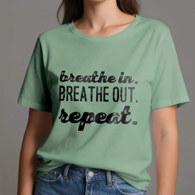 Olivenorma -Shirt "Breathe In, Breathe Out" Meditation Spirituelles T-Shirt