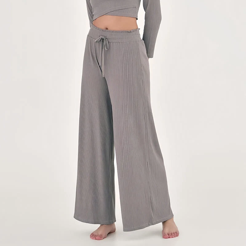 Olivenorma – Entspannte Yogahose mit hoher Taille