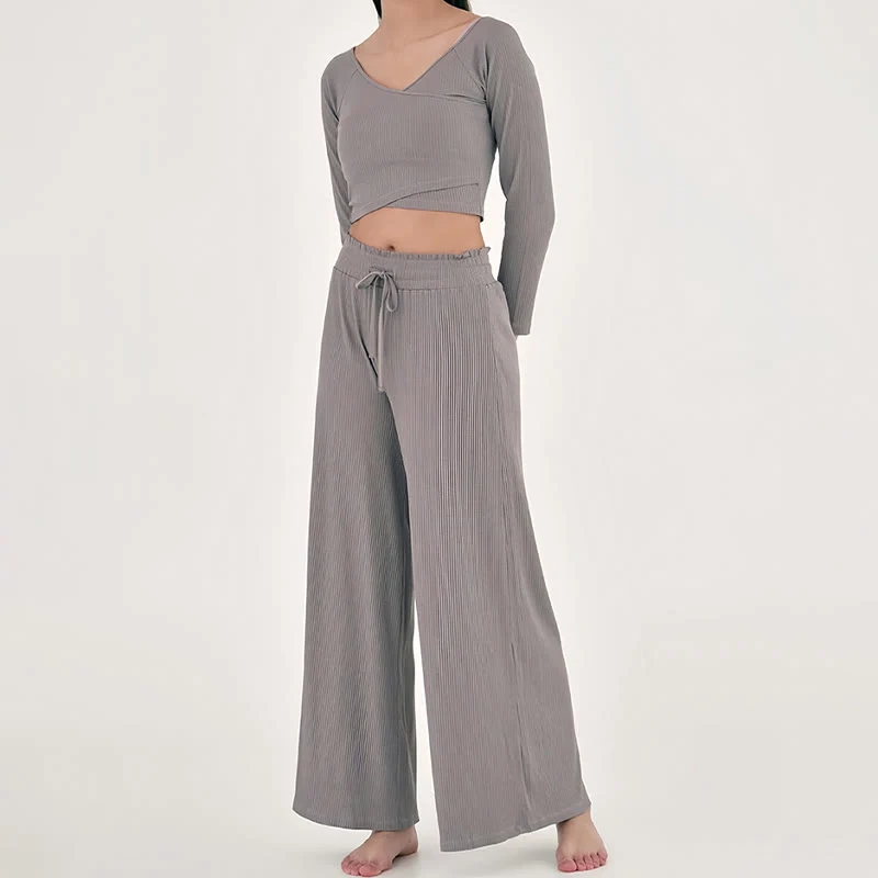 Olivenorma – Entspannte Yogahose mit hoher Taille