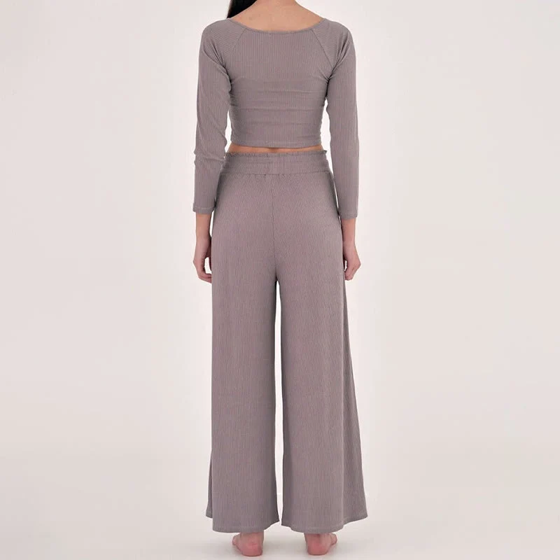 Olivenorma – Entspannte Yogahose mit hoher Taille