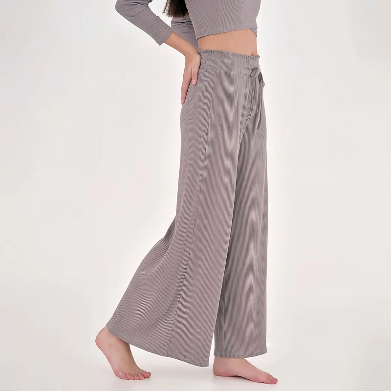 Olivenorma – Entspannte Yogahose mit hoher Taille