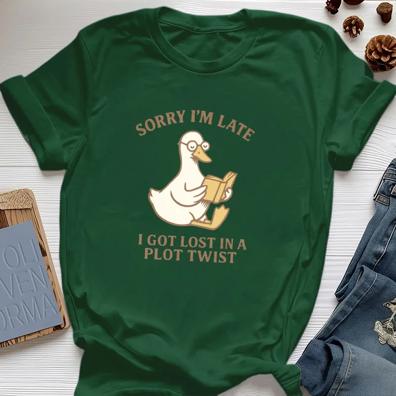 Olivenorma T-Shirt mit Aufschrift „Sorry I'm Late I Was Dilly Dallying“