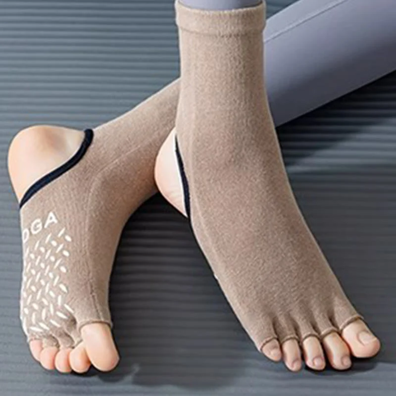 Olivenorma Damen-Pilatessocken mit rutschfestem Grip, atmungsaktiver Zehentrennung und stabilem Design für Studiotraining, offene Zehenpartie, Fünf-Zehen-Yogasocken
