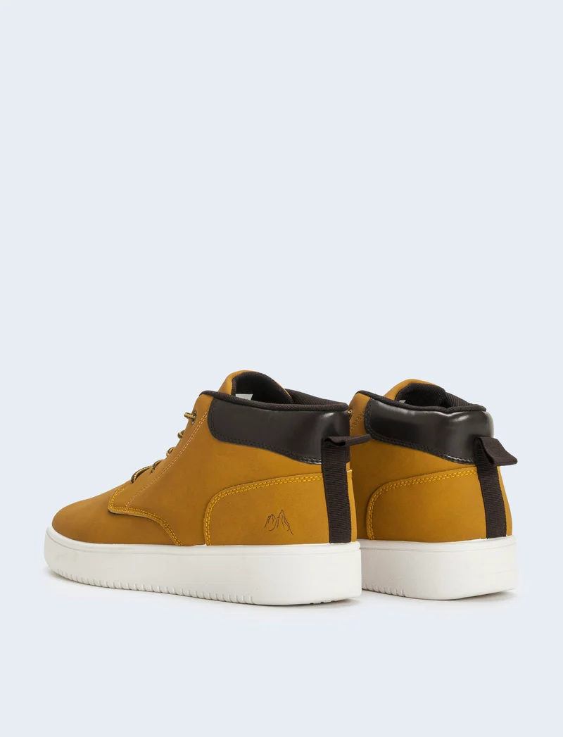 Scarpa a collo alto da uomo - Giallo