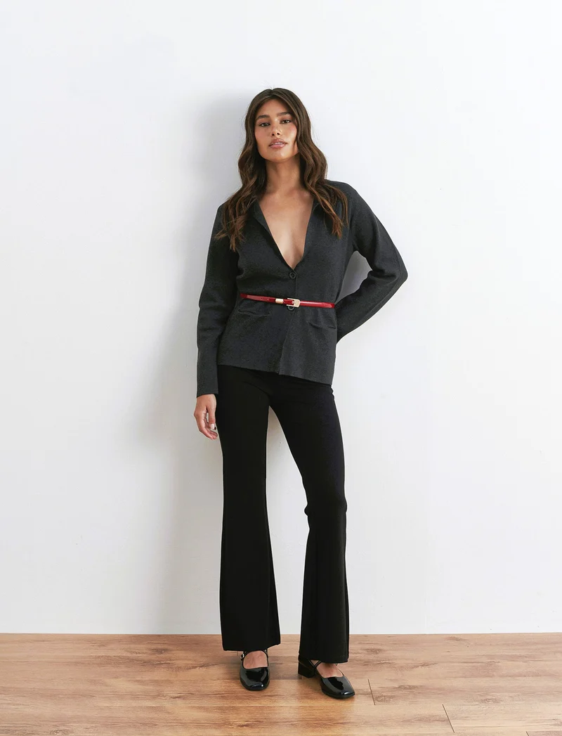 PANTALONE ADERENTE FLARE - Nero