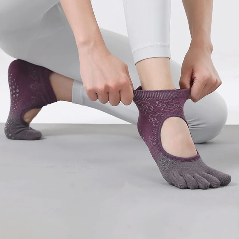 Olivenorma rutschfeste Pilates- und Barre-Tanzsocken mit atmungsaktivem, offenem Fersendesign und Farbverlauf, fünfzehenfreie Yoga-Socken
