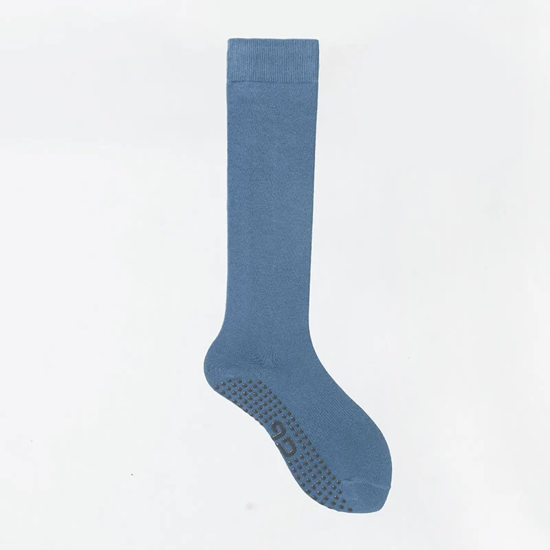 Olivenorma einfarbige, wadenlange Pilates- und Barre-Fitnesssocken mit rutschfestem Grip und atmungsaktiver Baumwolle für komfortable Unterstützung und Yoga