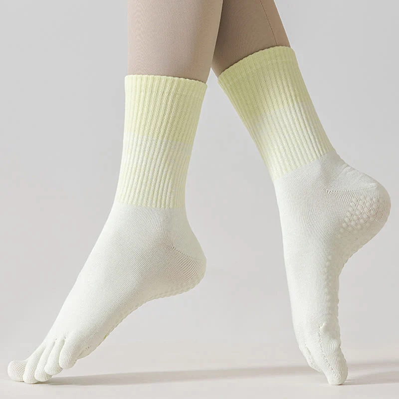 Olivenorma Atmungsaktive Zehentrennungs-Socken, rutschfeste Pilates- und Barre-Trainingssocken, Farbverlauf-Socken mit fünf Zehen, mittelhoch geschnittene Yoga-Socken