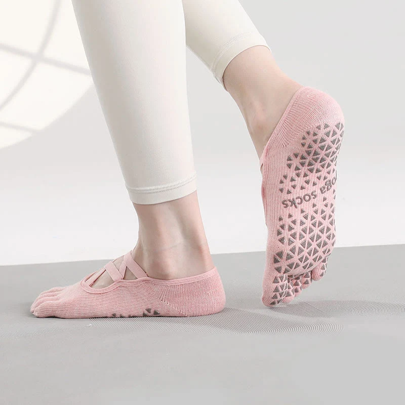 Olivenorma Rutschfeste Zehentrennungs-Pilates-Barre-Fitnesssocken mit sicherem Kreuzriemen-Stützsystem und Fünf-Zehen-Riemen