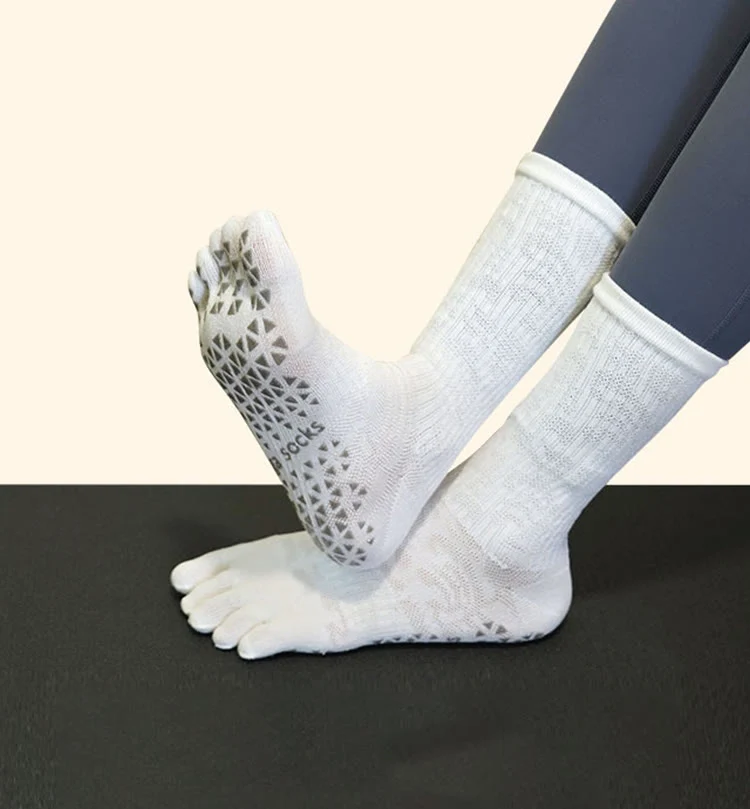 Olivenorma Atmungsaktive Zehentrennungs-Anti-Rutsch-Pilates-Barre-Socken mit Baumwoll-Komfortpassform und floralem Muster, Fünf-Zehen-Yoga-Socken
