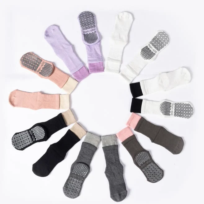 Olivenorma Doppellagige, mittelhohe Pilates- und Barre-Socken mit rutschfestem Griff, atmungsaktiver Baumwollpolsterung und warmer Unterstützung – Yoga-Socken