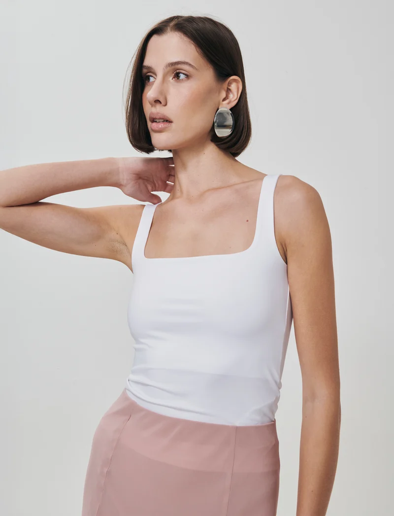 Top con spallina larga e scollo V cut-out - Bianco latte