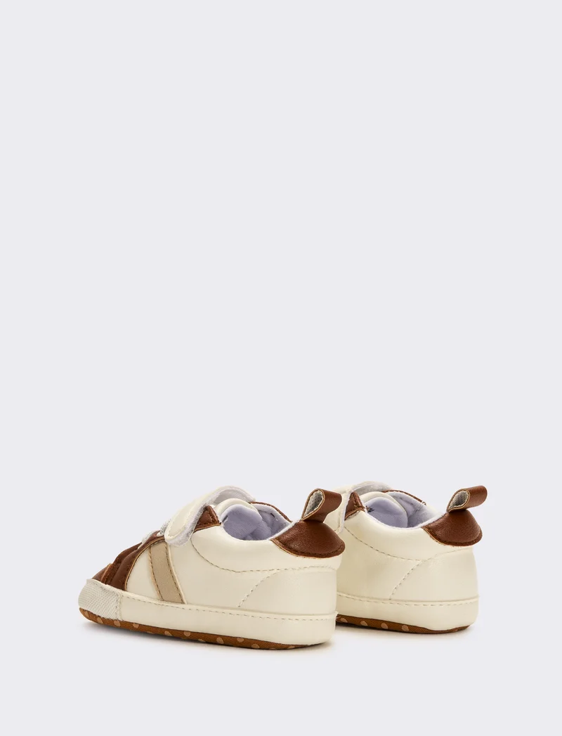 Scarpa con riporti da neonato - Bianco