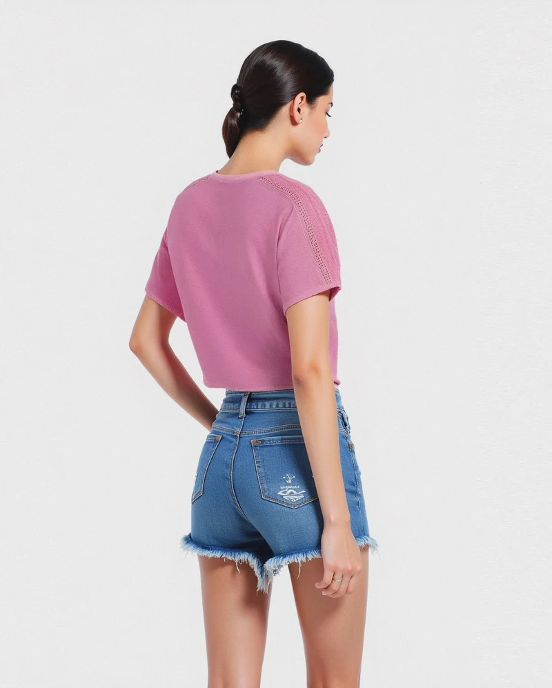 T-shirt con pizzo da donna - Rosa
