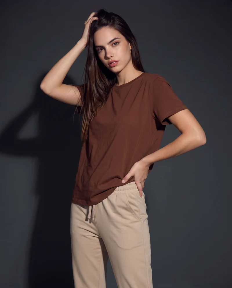 T-Shirt Basic in Cotone - Marrone cioccolato