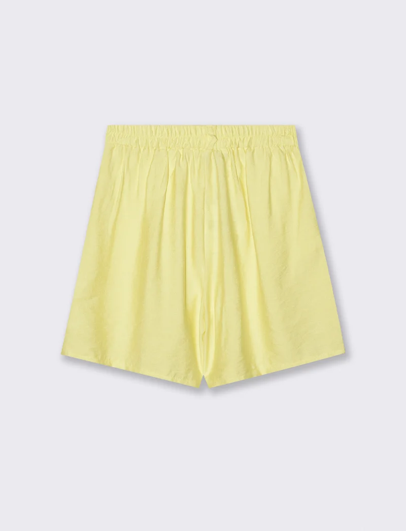 Short con passanti e pinces per donna - Giallo