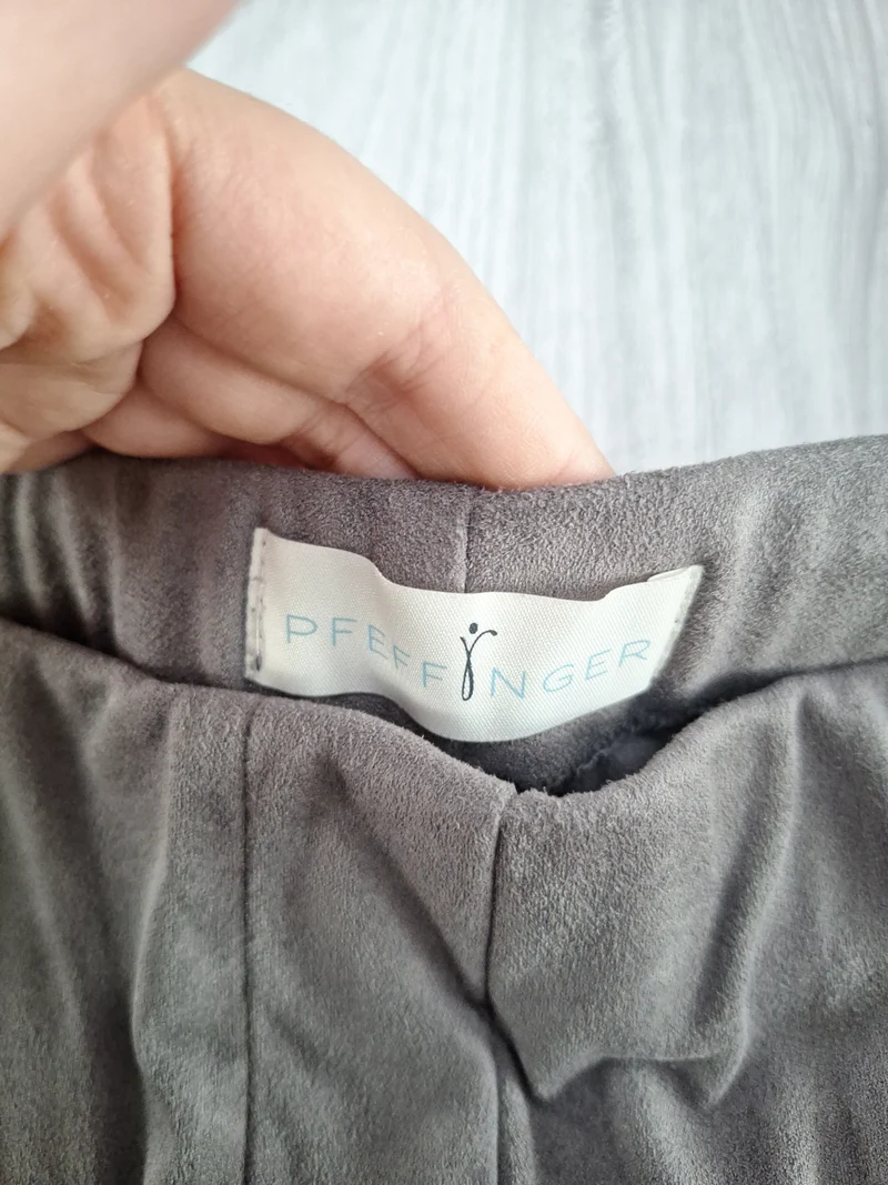 Pfeffinger Velourshose Bügelfalte 42