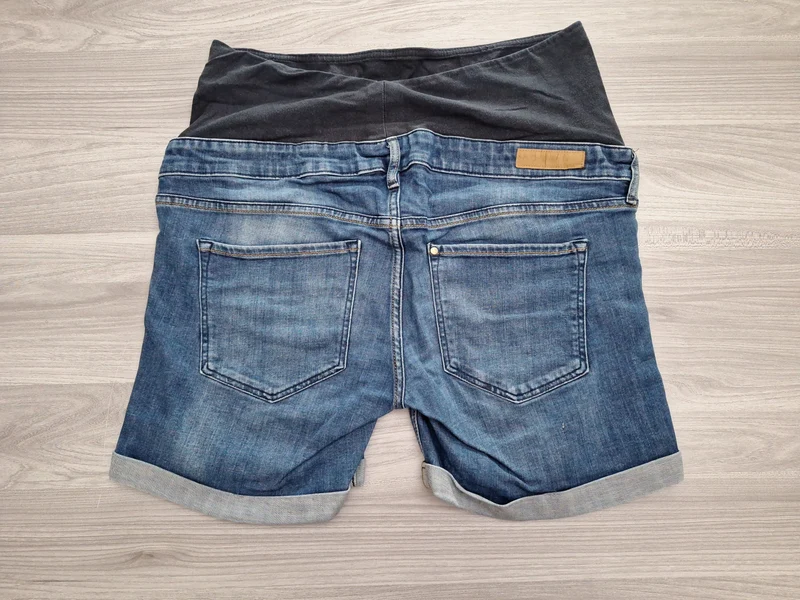 H&M Mama Umstandsjeansshorts 44