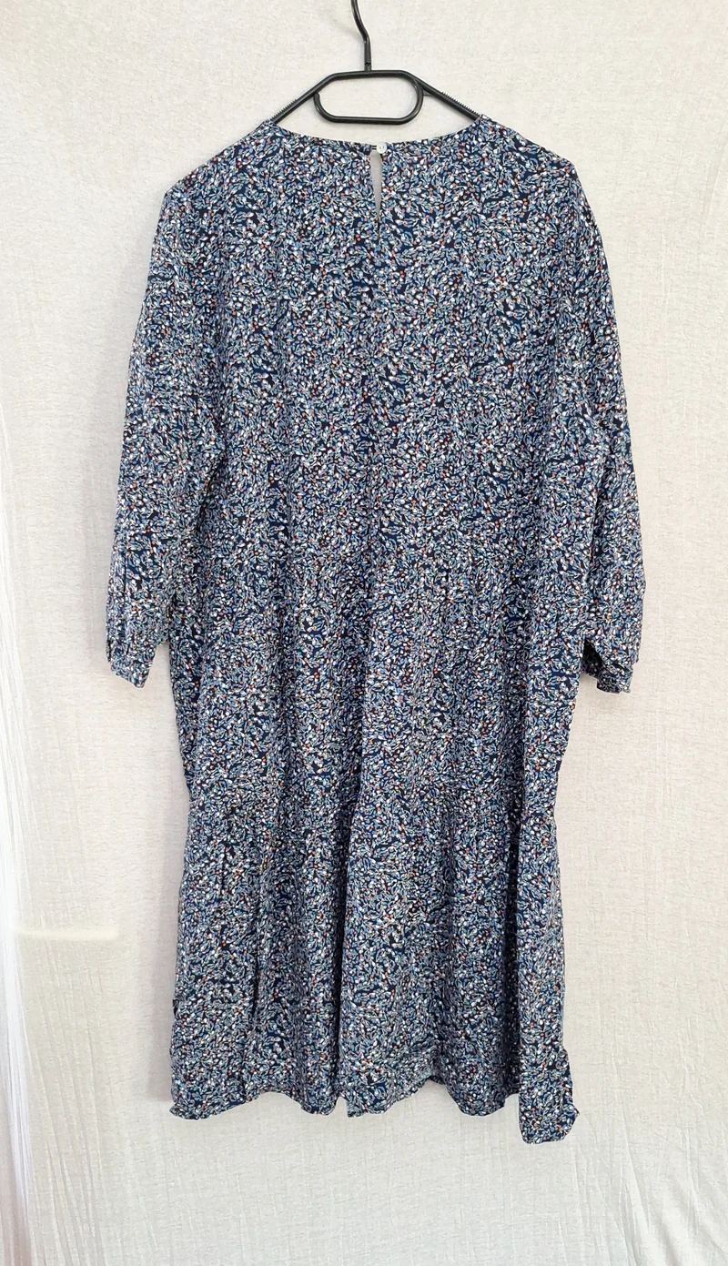 Montego Midikleid Stufen 44