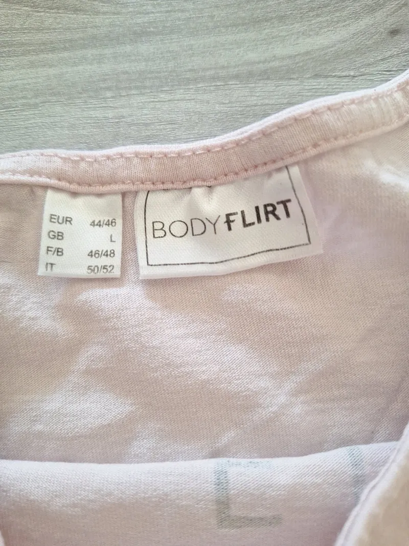 Bodyflirt Top Blume 44