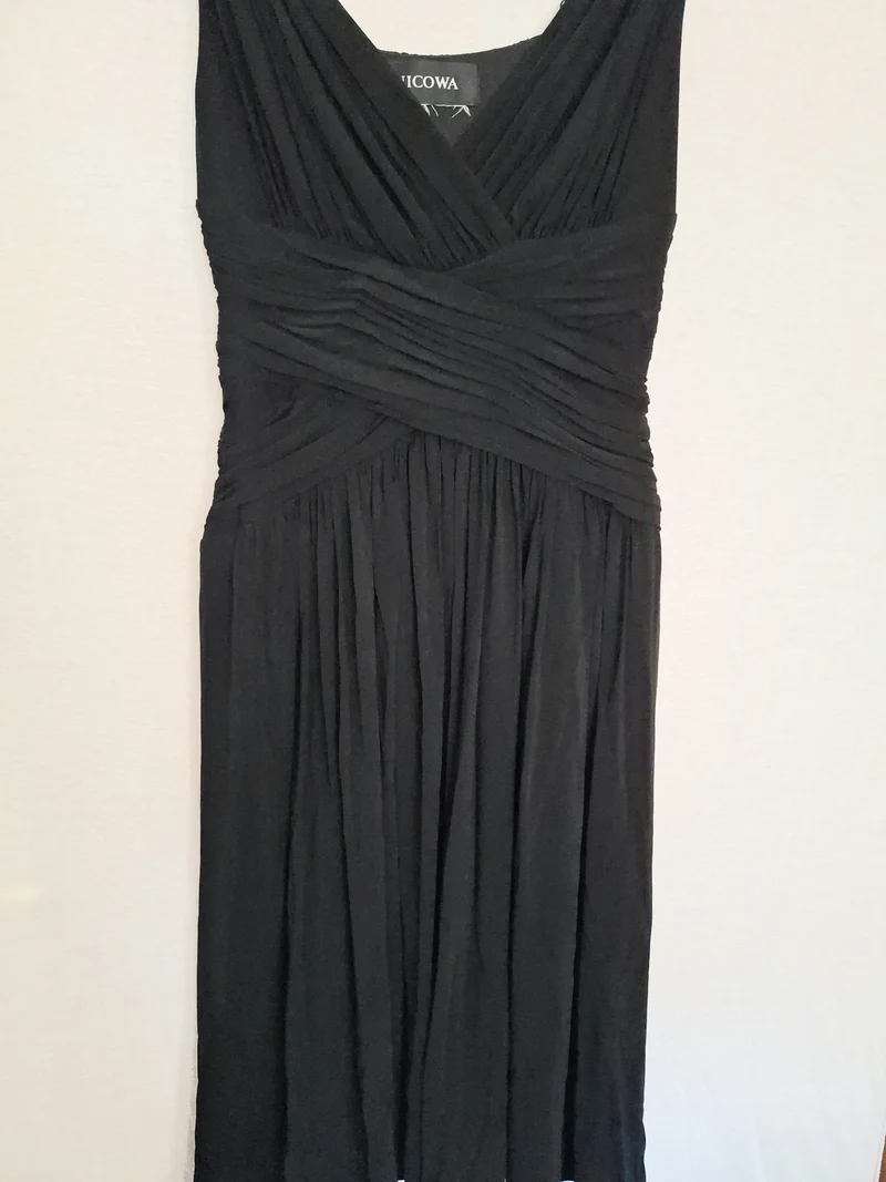 Nicowa Abendkleid Raffungen 36
