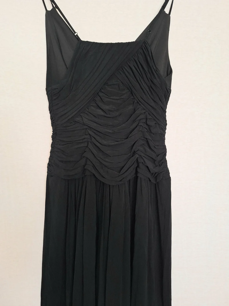 Nicowa Abendkleid Raffungen 36