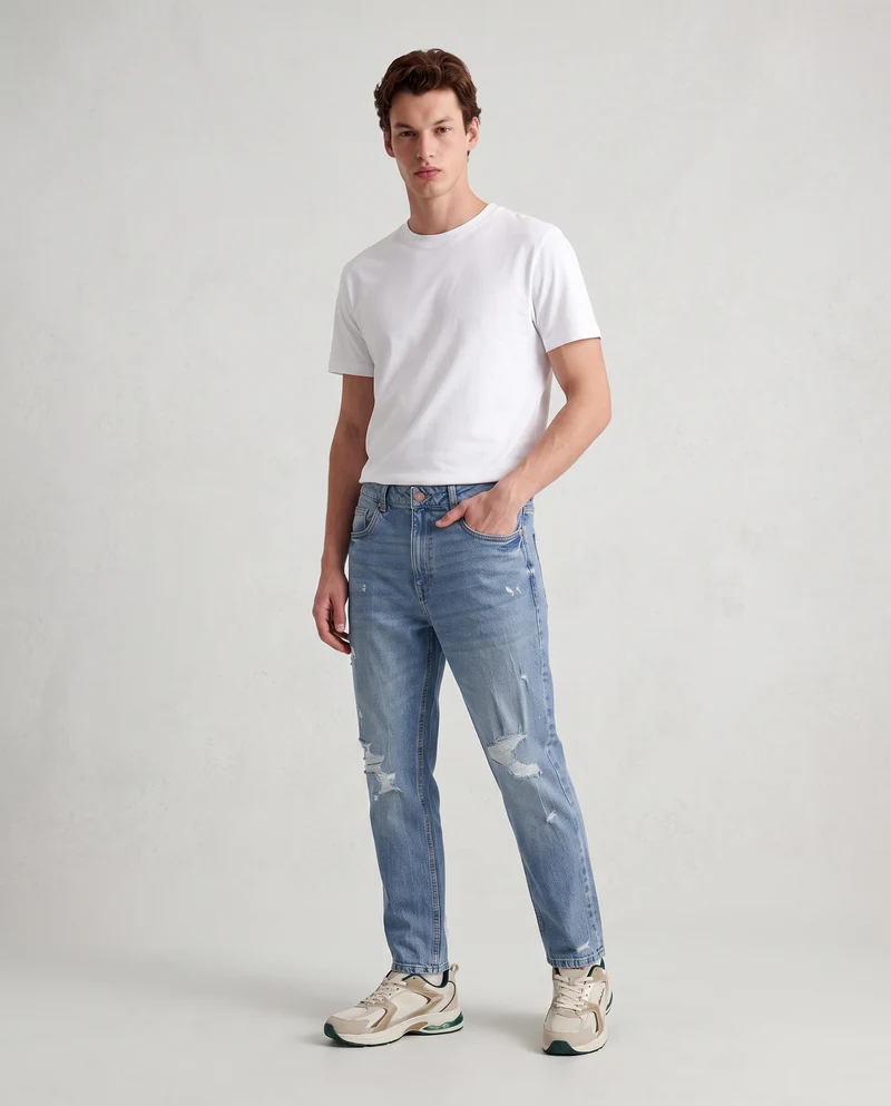 Jeans Straight Fit con Strappi e Slavature - Denim