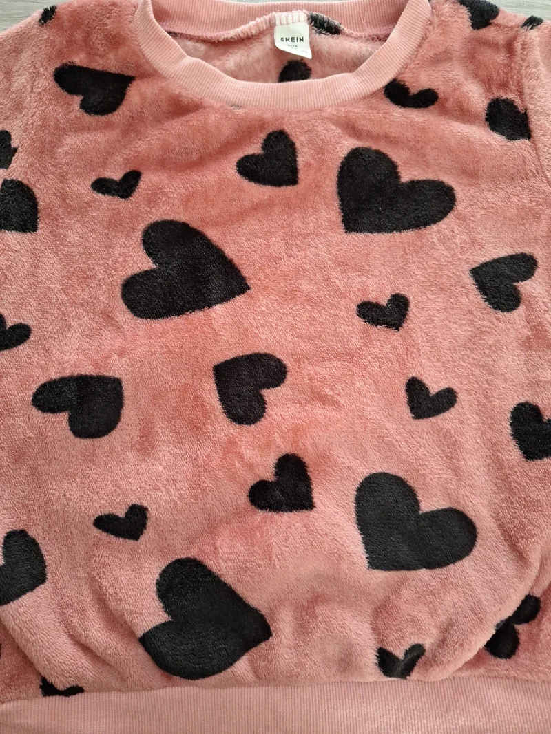 SHEIN Kuschelpullover Herzen 122