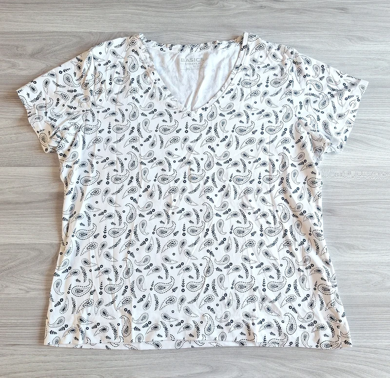 Infinity T-Shirt Paisleymuster 42