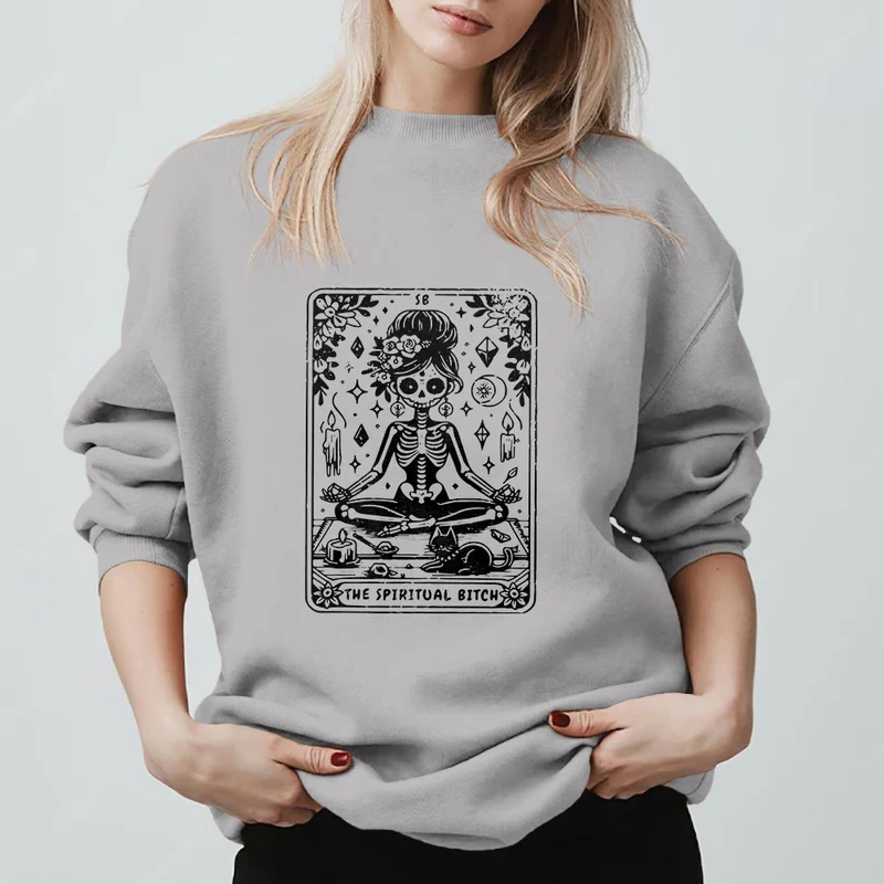 Olivenorma„DIE SPIRITUELLE SCHLAMPE“ Tarot Spirituelles Skelett Sweatshirt