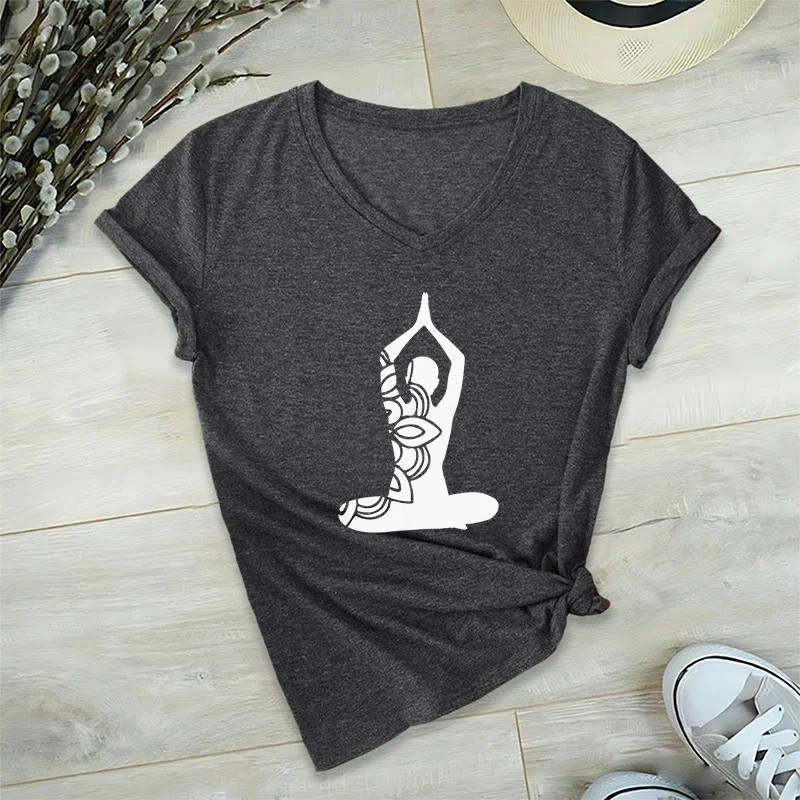 Olivenorma Yoga Pose Achtsame Energie V-Ausschnitt Meditations-T-Shirt