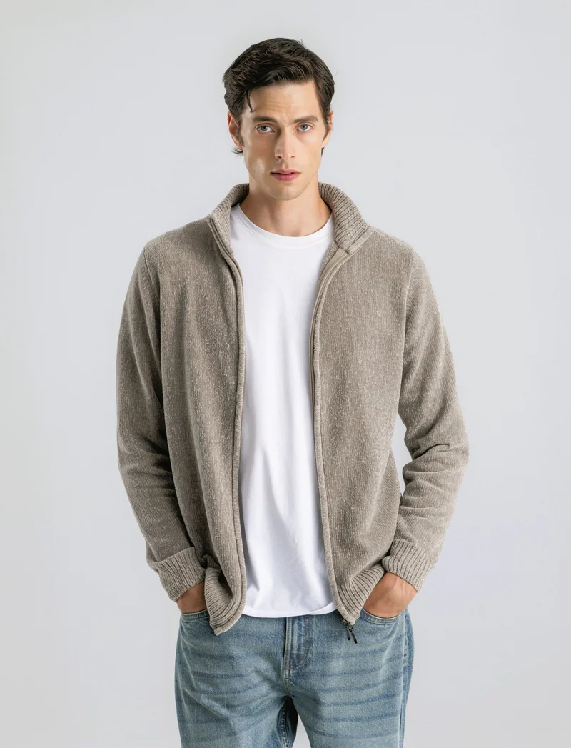 CARDIGAN IN CINIGLIA COLLO ALTO CON CERNIERA. - Beige