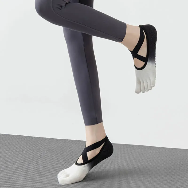 Olivenorma Gradient Fünf-Zehen-Yogasocken für Damen – Atmungsaktive Zehentrennungs-Socken mit rutschfester Sohle, ideal für Pilates und Barre, mit Silikonsohle und schweißableitenden Eigenschaften.