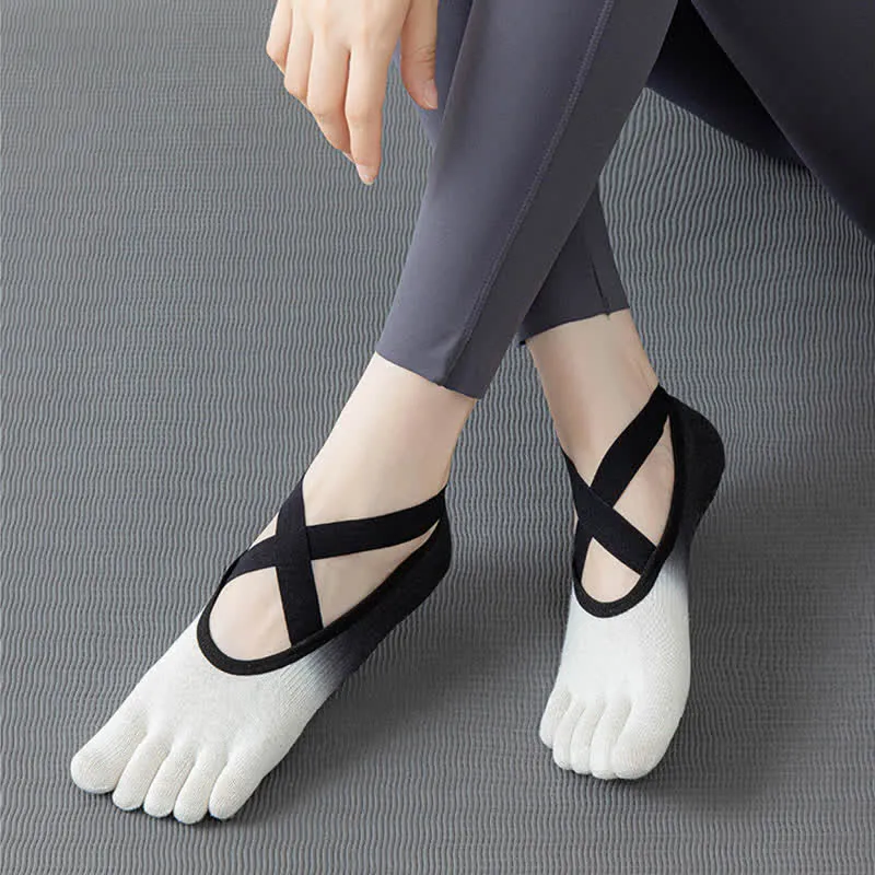 Olivenorma Gradient Fünf-Zehen-Yogasocken für Damen – Atmungsaktive Zehentrennungs-Socken mit rutschfester Sohle, ideal für Pilates und Barre, mit Silikonsohle und schweißableitenden Eigenschaften.