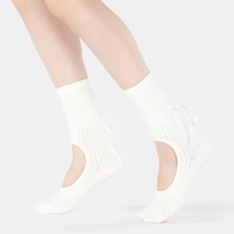 Olivenorma Rückenfreie Pilates-Socken mit verstellbarem Riemen, atmungsaktiv, weich und komfortabel – ideal für Damen.