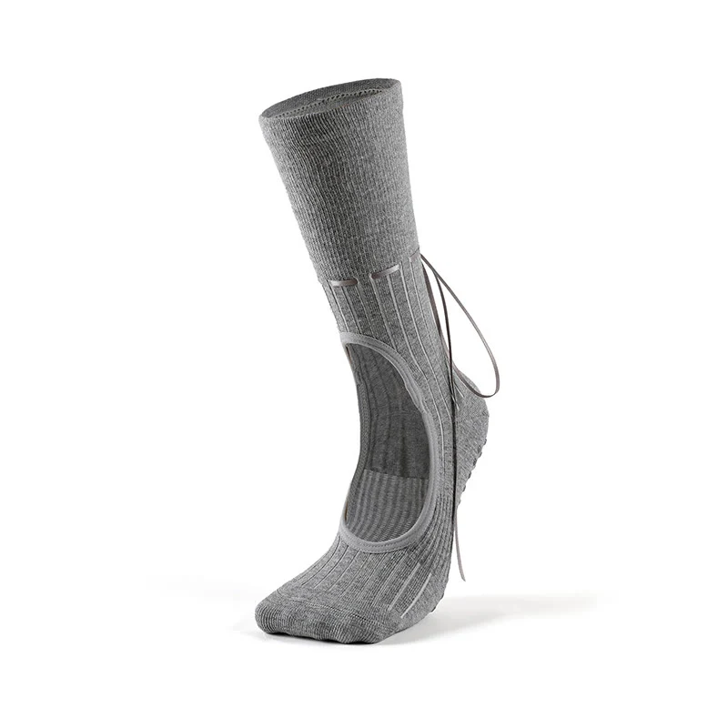 Olivenorma Rückenfreie Pilates-Socken mit verstellbarem Riemen, atmungsaktiv, weich und komfortabel – ideal für Damen.