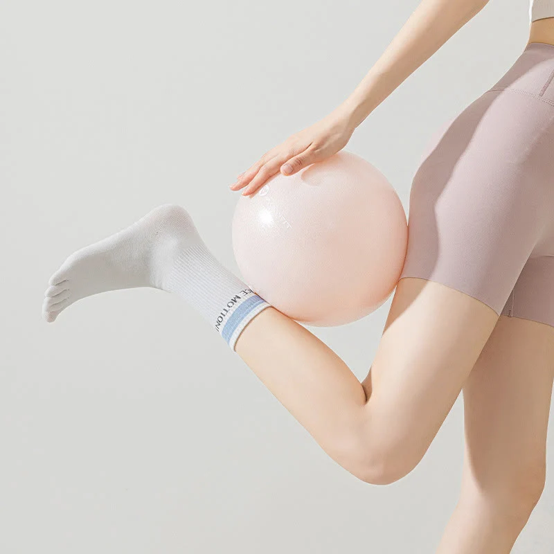 Olivenorma Silikon-Zehensocken mit rutschfester Zehentrennung, mittelhoch, für Pilates, Barre und Fitness, atmungsaktiv, mit fünf Zehen für optimalen Halt, Yoga-Socken