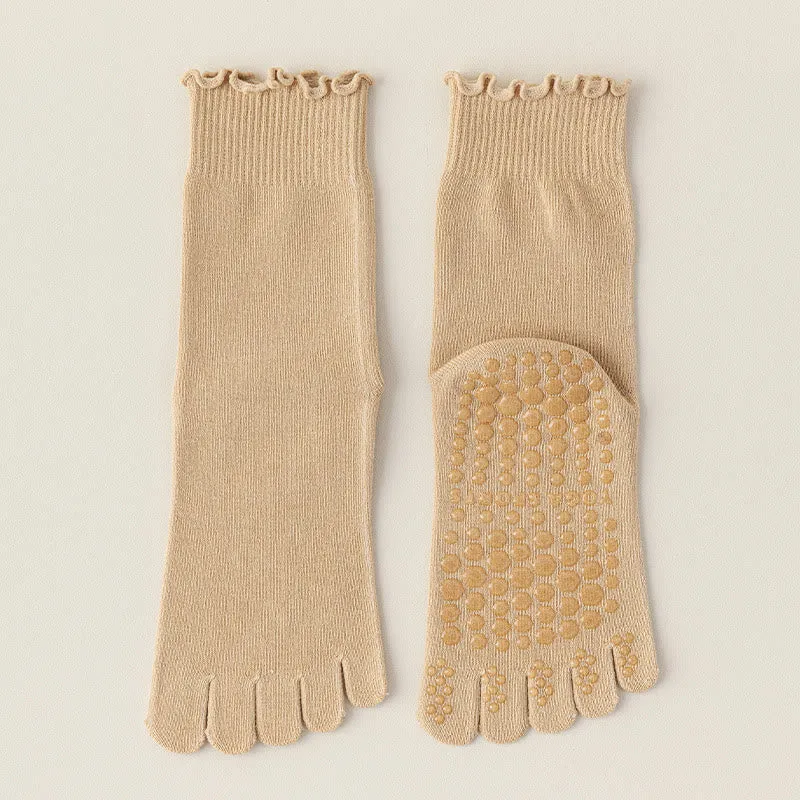 Olivenorma Zehenstegsocken mit fünf Zehen, mittelhoch, atmungsaktiv, rutschfest, für Pilates und Barre, elegantem Spitzendesign und rutschfester Sohle.